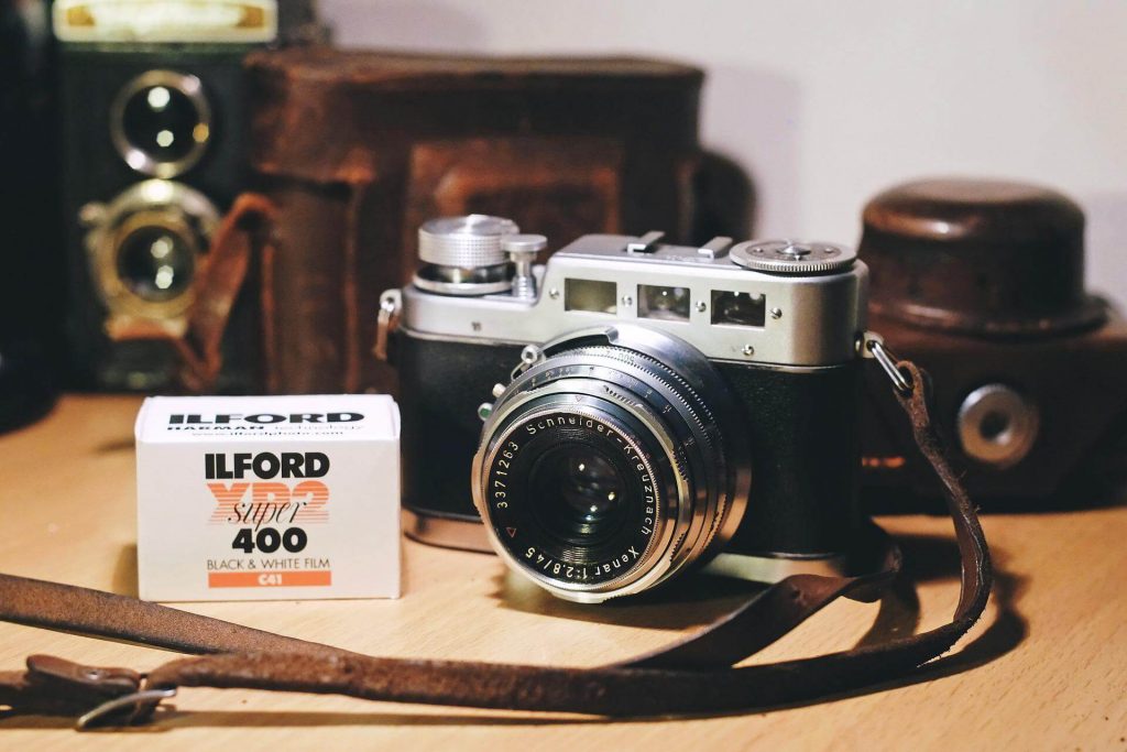 Cámara analógica con carrete Ilford 400